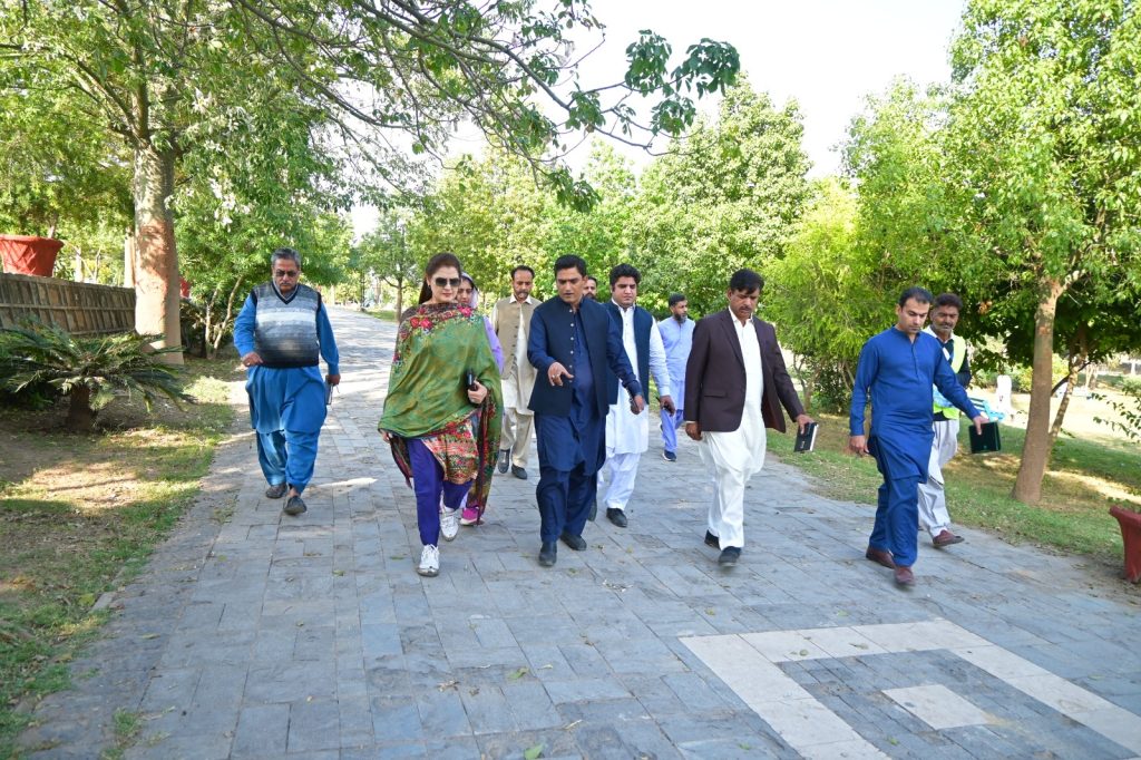 DG Punjab Horticulture Authority Ms. Naheed Gul Baloch arrived in ...